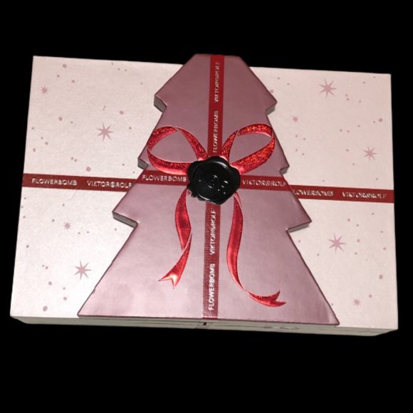3/$20 VIKTOR & ROLF Flowerbomb Gift Box Holiday Edition - Picture 2 of 12